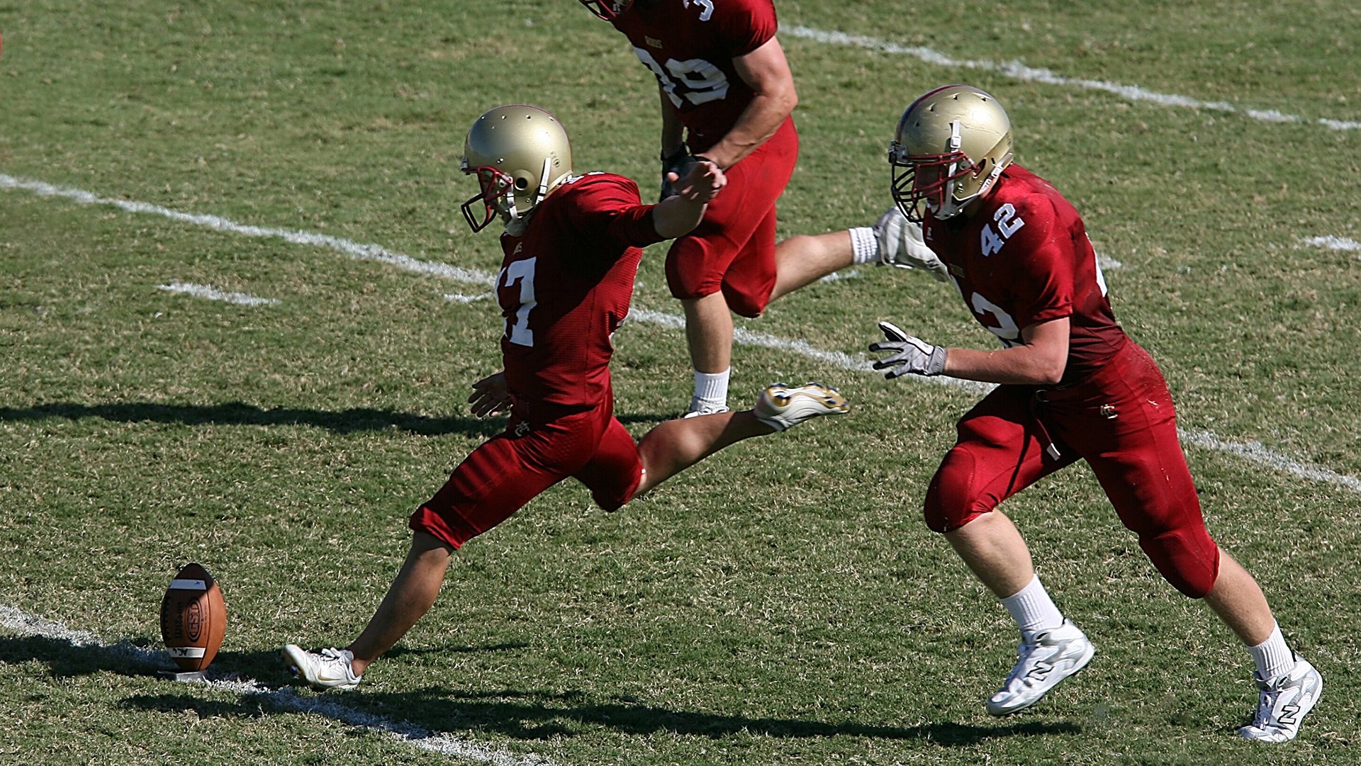 球队凝聚力:从逆境中成长的故事激励人心,篮球团队凝聚力