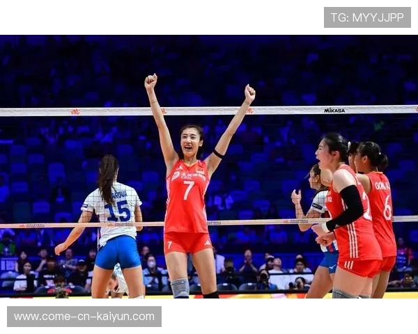 中国女排网口双人拦网成功建立优势